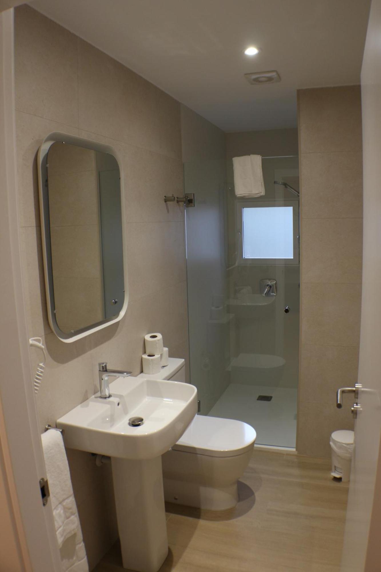 Apartamentos Picos De Europa Santander Buitenkant foto